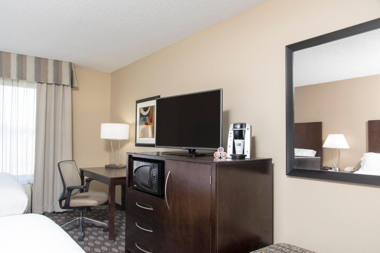 Holiday Inn Express Gas City By Ihg Zewnętrze zdjęcie